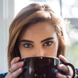 Meet your Posher, Dana